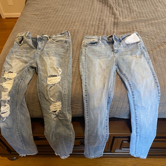 Lot Distressed Jeans - Picture 3 of 3
